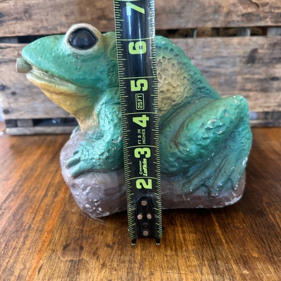 Antique 1920’s Cast Concrete Frog Fountain Water Spitter 9” x 7” x 6.5” Works! - Picture 8 of 11
